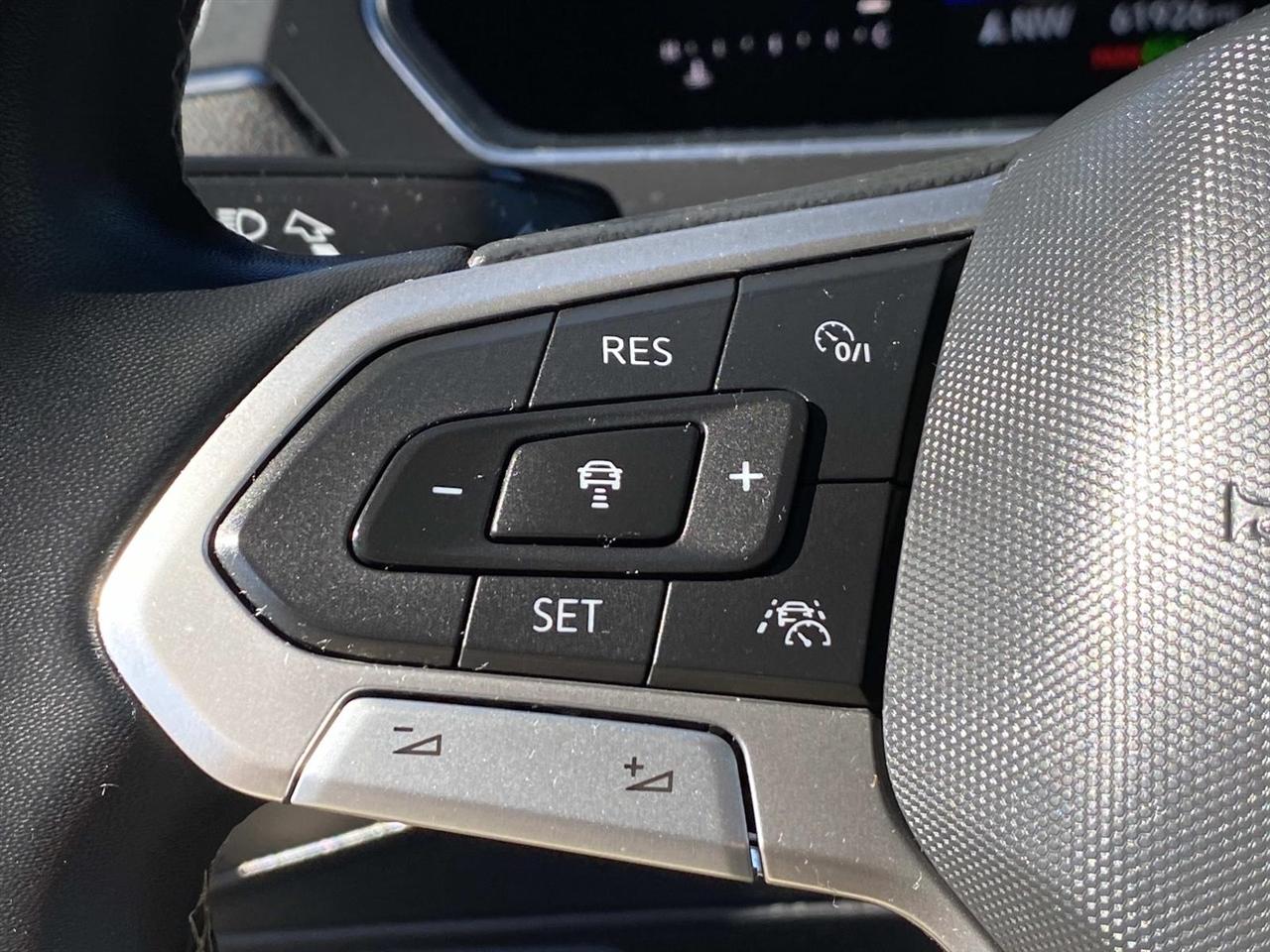 Volkswagen Tiguan  2023