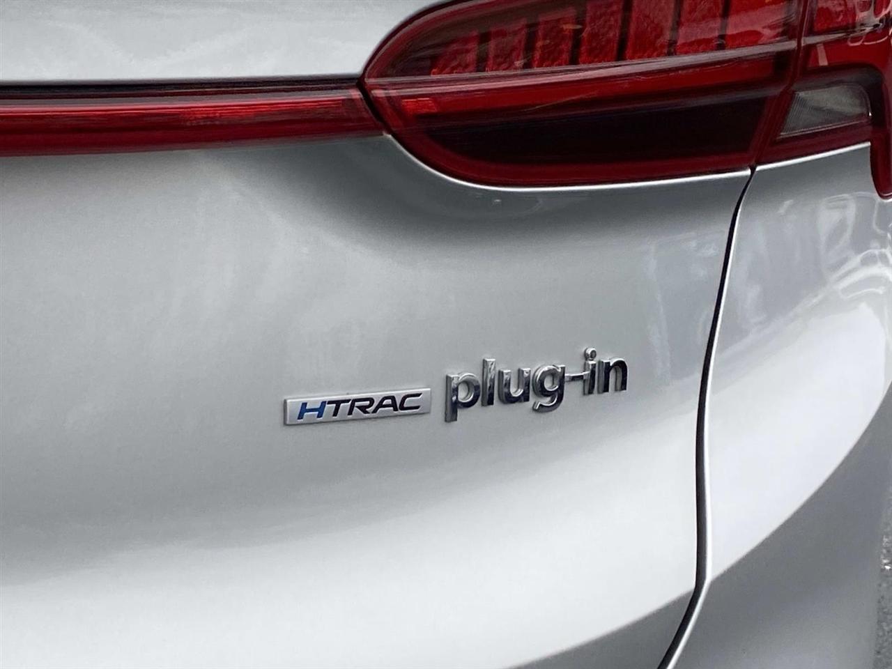 Hyundai Santa Fe Plug-In Hybrid  2023