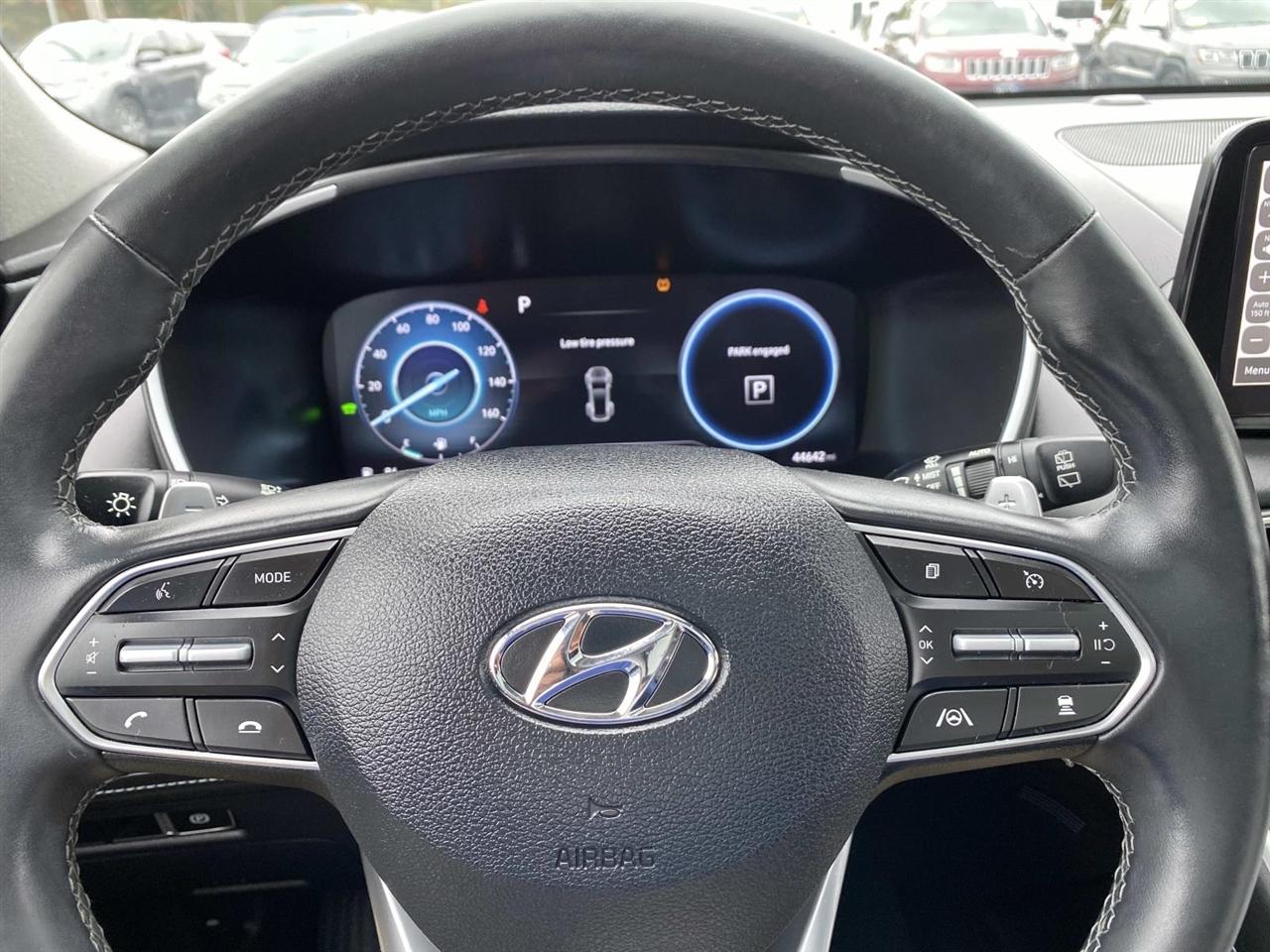 Hyundai Santa Fe Plug-In Hybrid  2023
