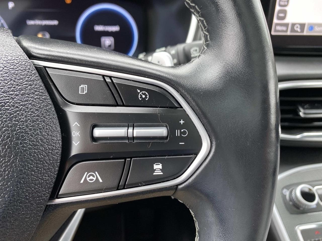 Hyundai Santa Fe Plug-In Hybrid  2023