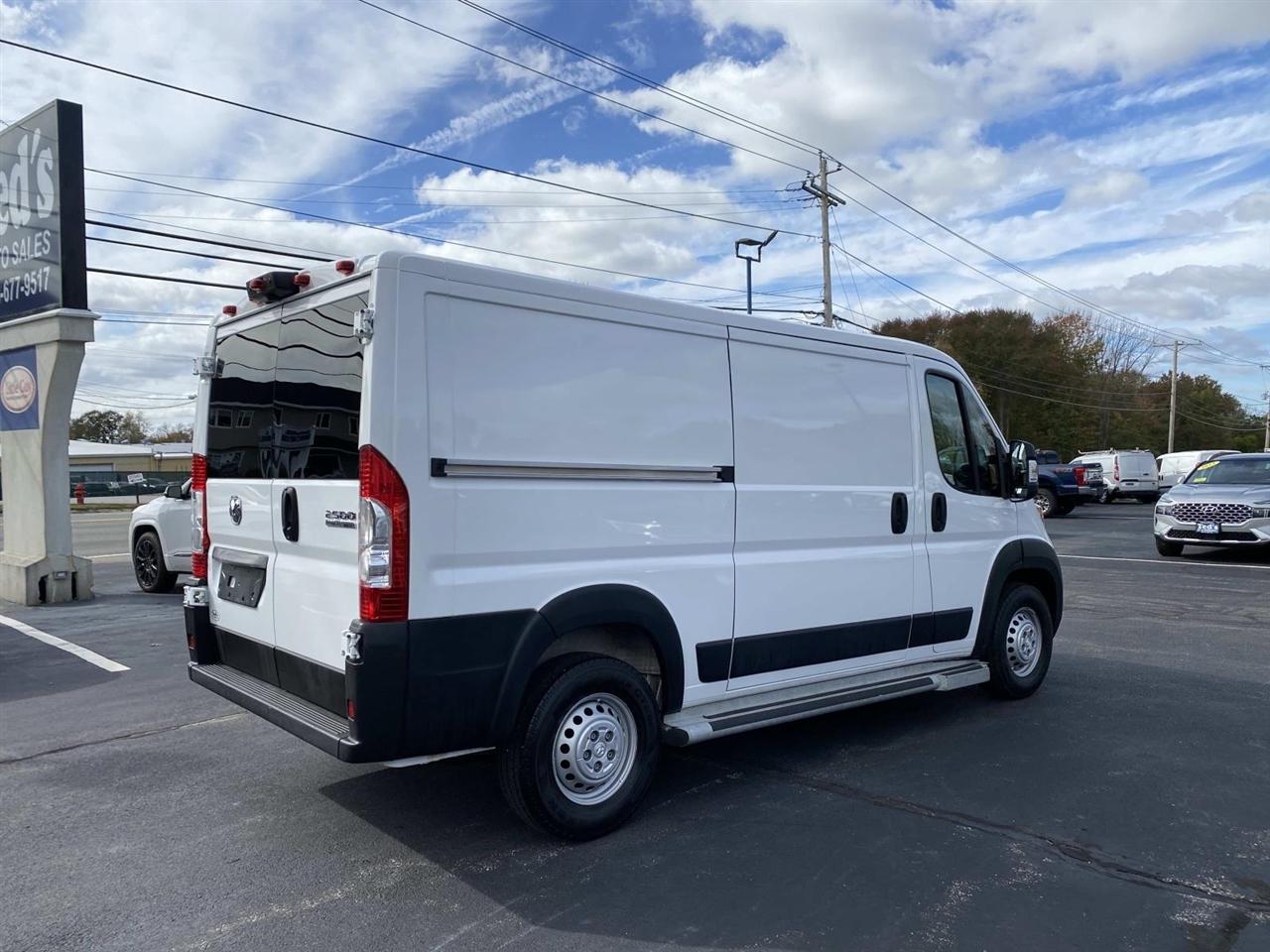 RAM Promaster  2025