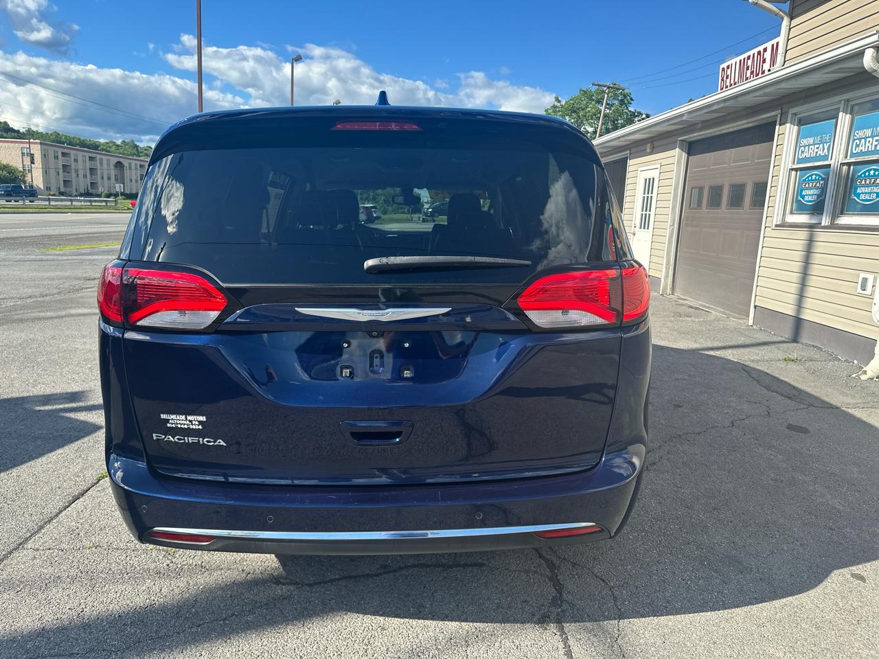 Chrysler Pacifica Touring-L FWD 2017