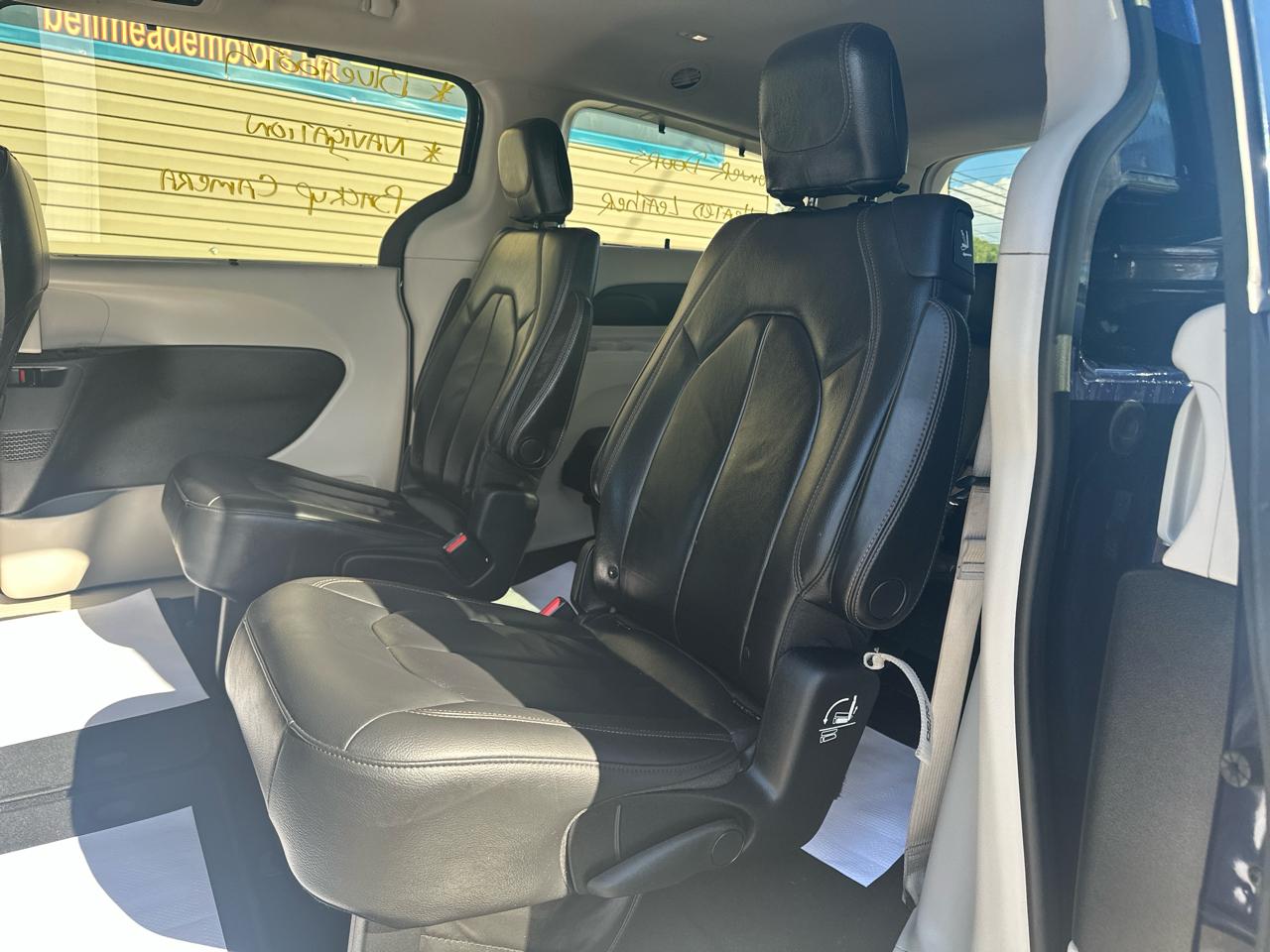 Chrysler Pacifica Touring-L FWD 2017