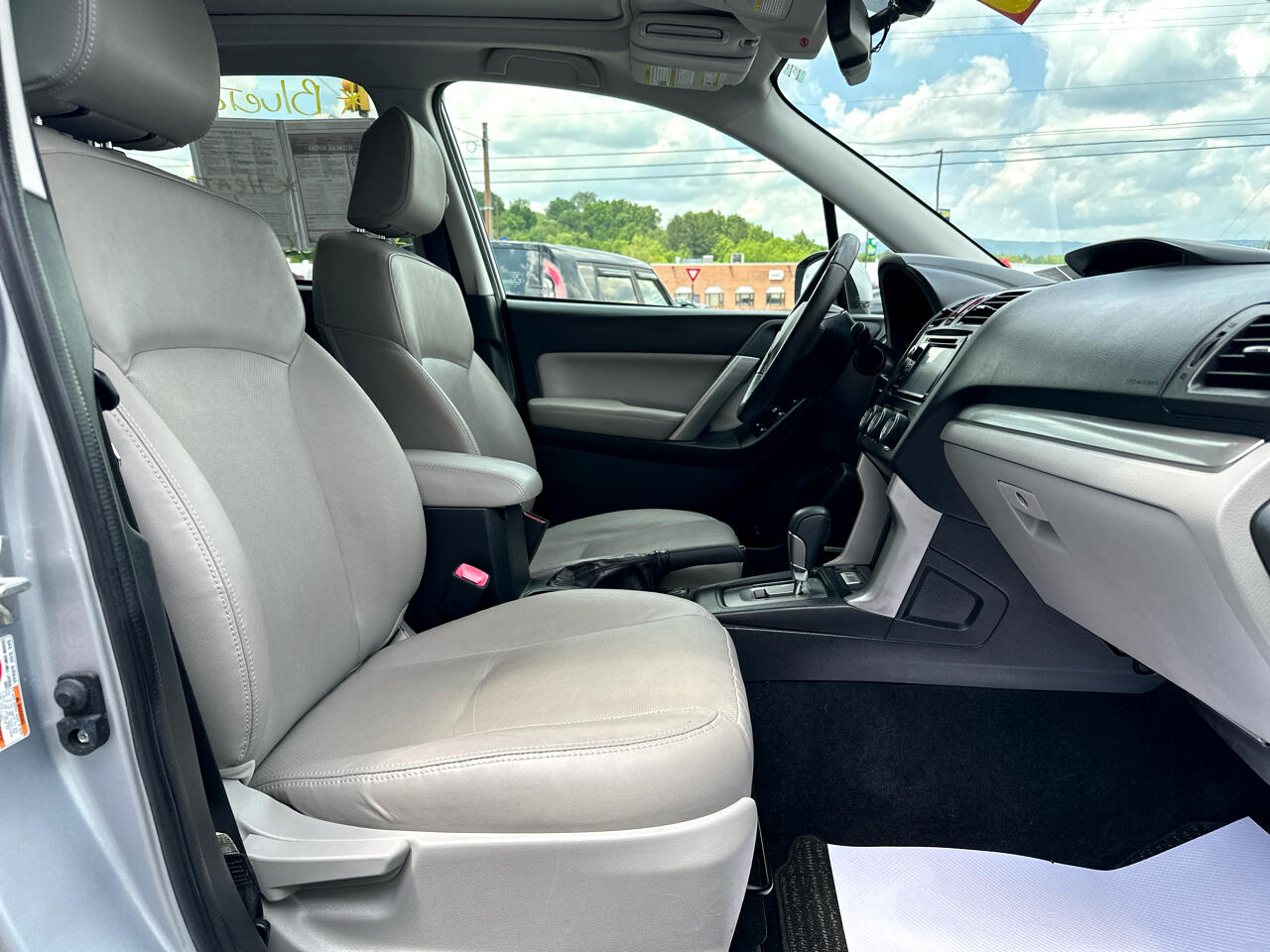 Subaru Forester 4dr Auto 2.5i Touring PZEV 2014 Subaru Forester 4dr Auto 2.5i Touring PZEV 2014