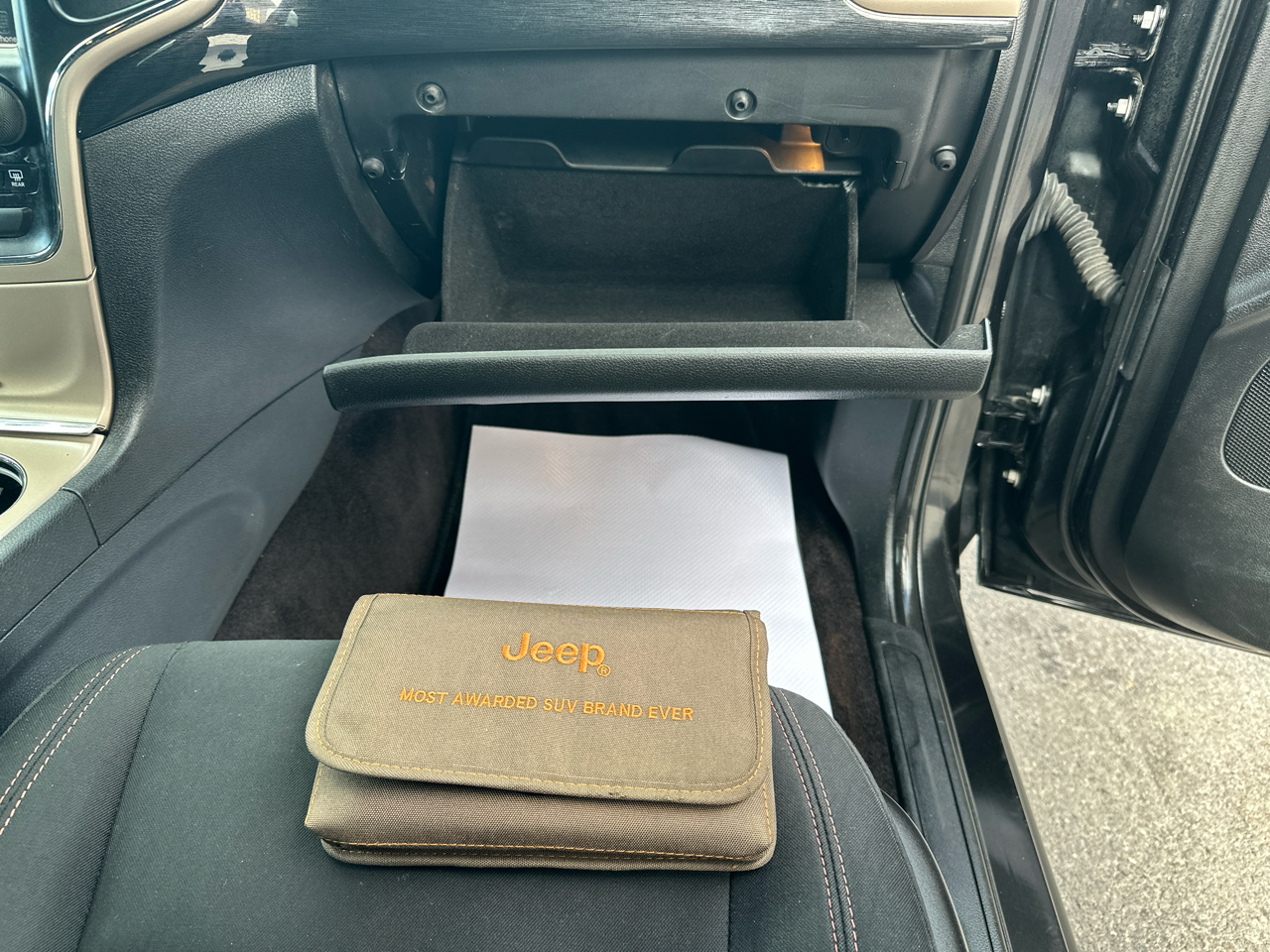 Jeep Grand Cherokee 4WD 4dr 75th Anniversary 2016 Jeep Grand Cherokee 4WD 4dr 75th Anniversary 2016