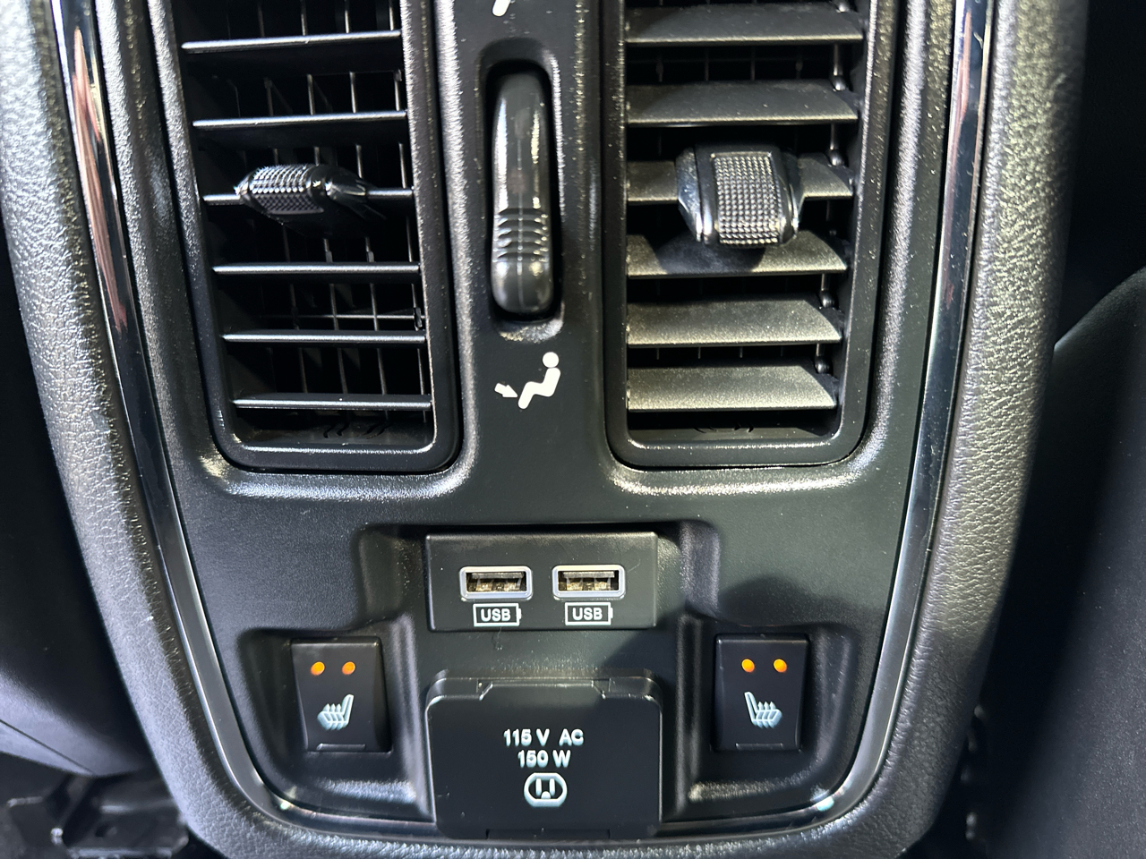 Jeep Grand Cherokee 4WD 4dr Limited 2015 Jeep Grand Cherokee 4WD 4dr Limited 2015