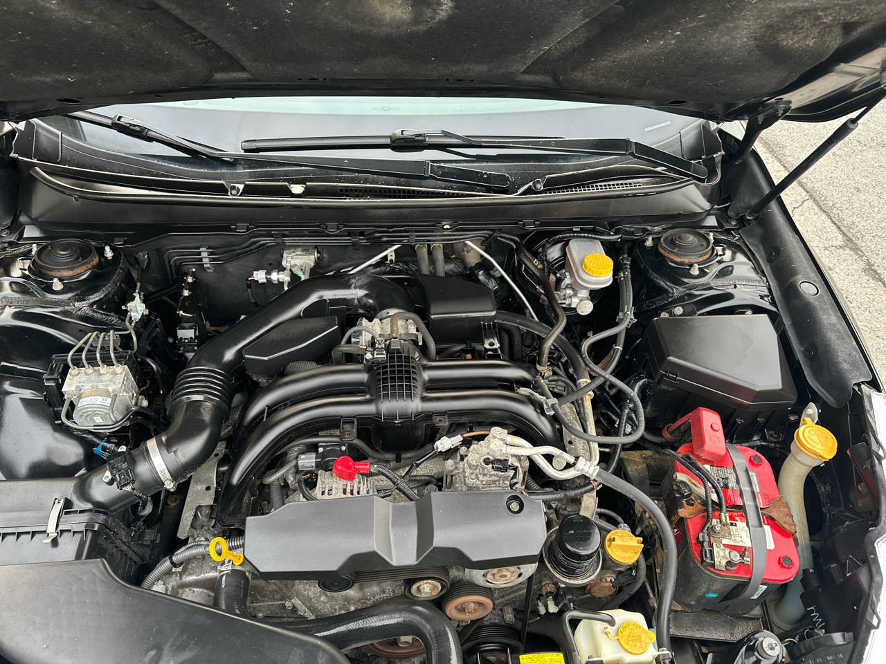 Subaru Legacy 4dr Sdn 2.5i Limited PZEV 2016