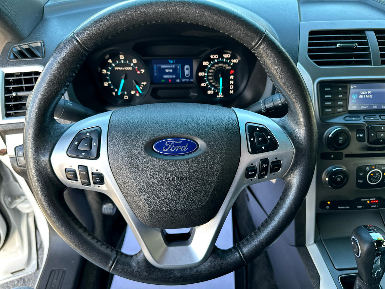 Ford Explorer 4WD 4dr XLT 2015