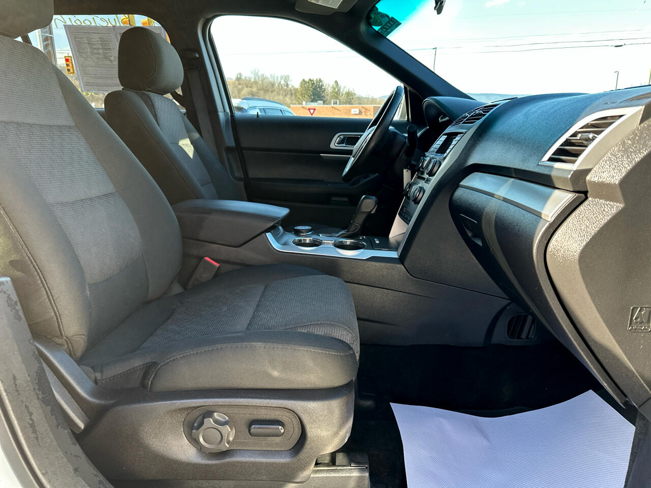 Ford Explorer 4WD 4dr XLT 2015