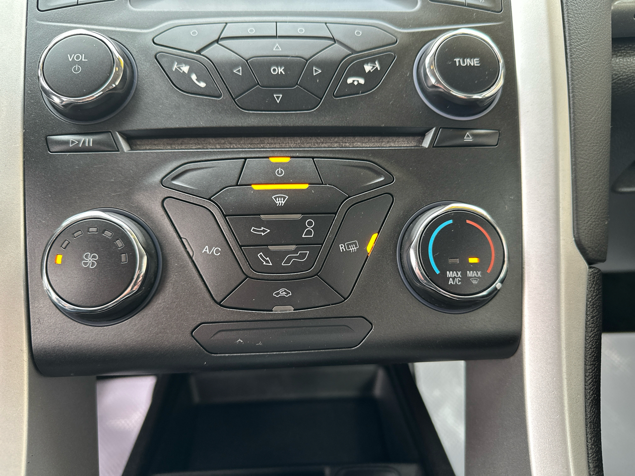 Ford Fusion 4dr Sdn SE FWD 2015