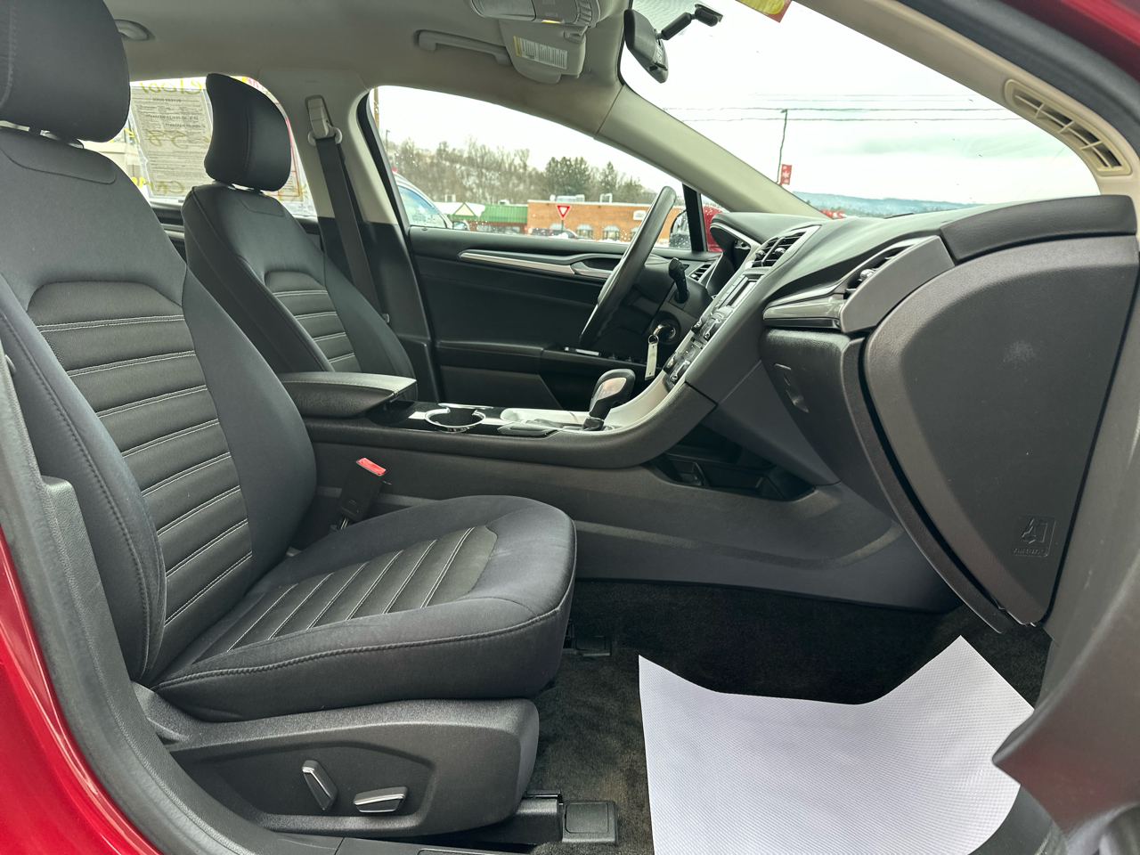 Ford Fusion 4dr Sdn SE FWD 2015