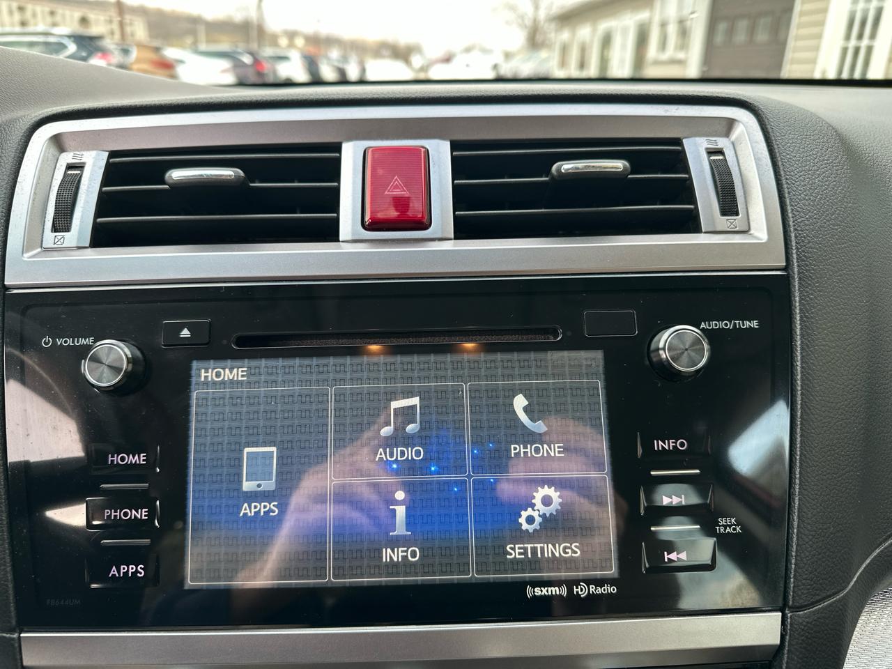 Subaru Outback 4dr Wgn 2.5i Premium PZEV 2015