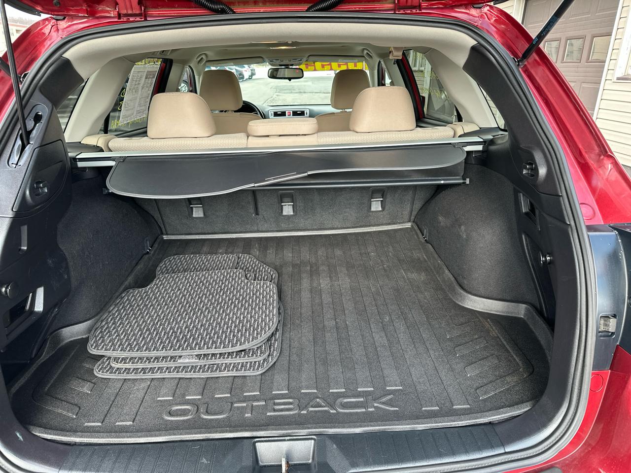 Subaru Outback 4dr Wgn 2.5i Premium PZEV 2015