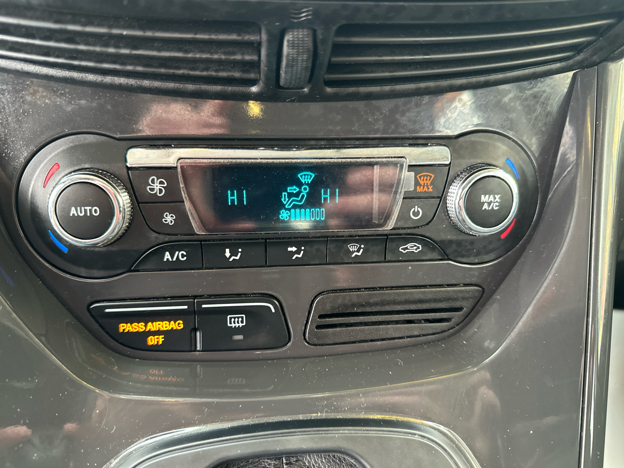 Ford Escape 4WD 4dr Titanium 2016