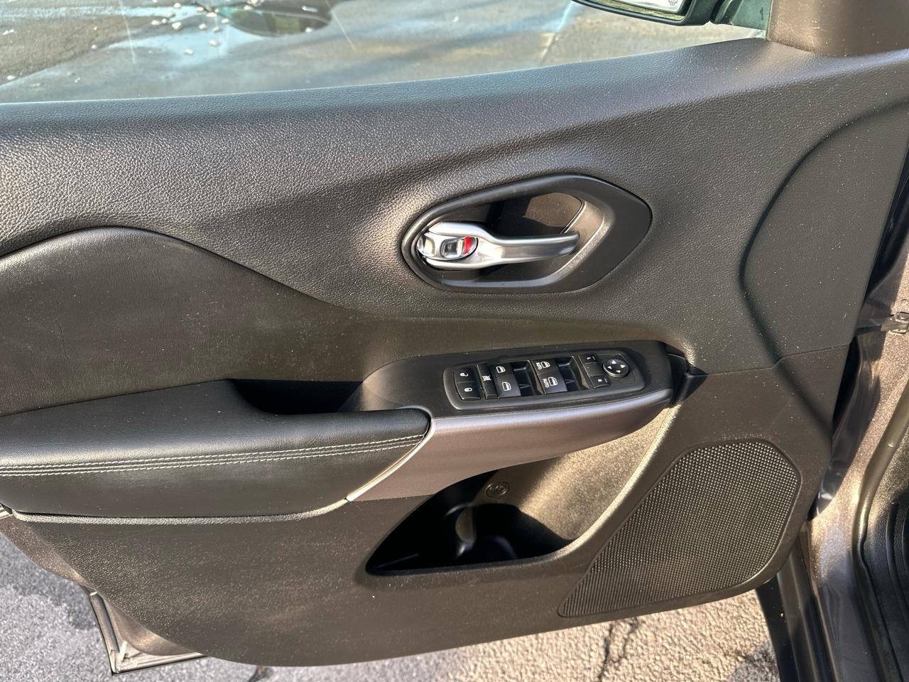 Jeep Cherokee Latitude Plus 4x4 2019