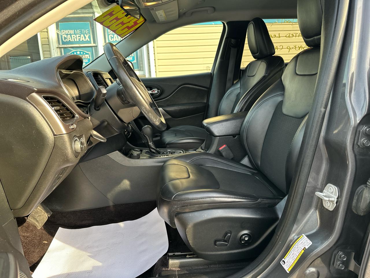 Jeep Cherokee Latitude Plus 4x4 2019