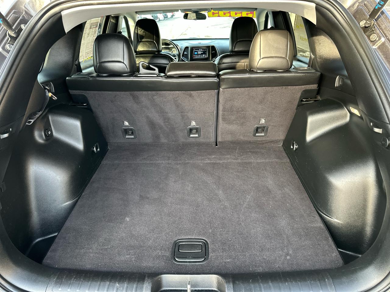 Jeep Cherokee Latitude Plus 4x4 2019