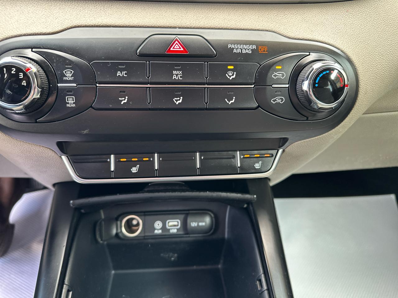 Kia Sorento FWD 4dr 2.4L LX 2016