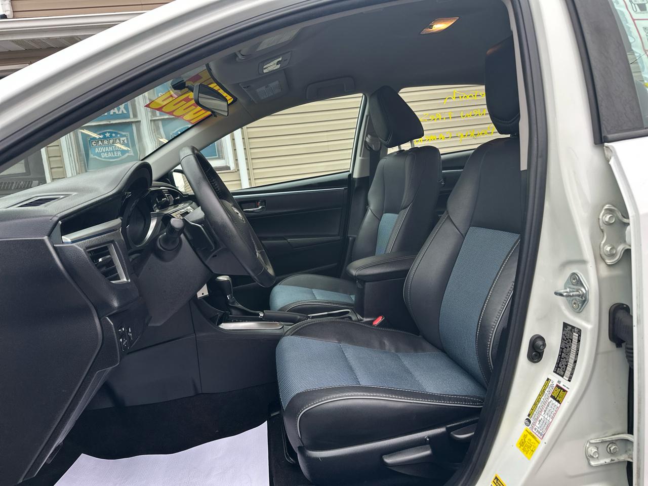 Toyota Corolla 4dr Sdn CVT LE Premium (Natl) 2015