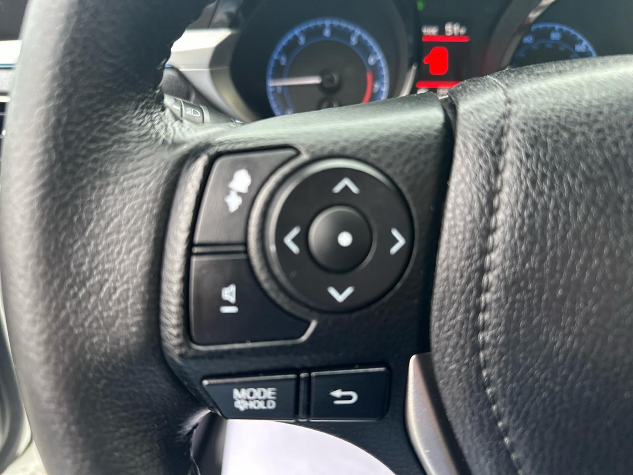 Toyota Corolla 4dr Sdn CVT LE Premium (Natl) 2015