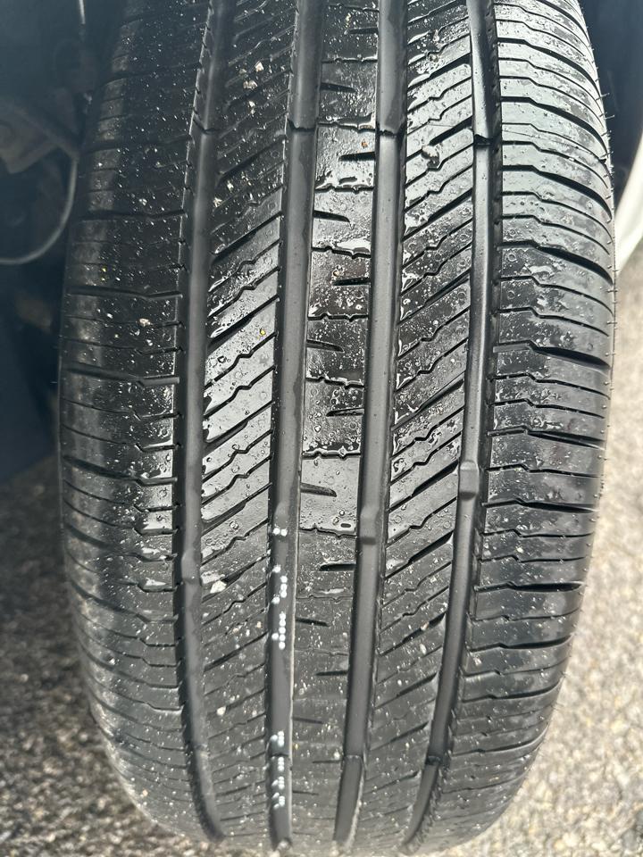 Toyota Corolla 4dr Sdn CVT LE Premium (Natl) 2015