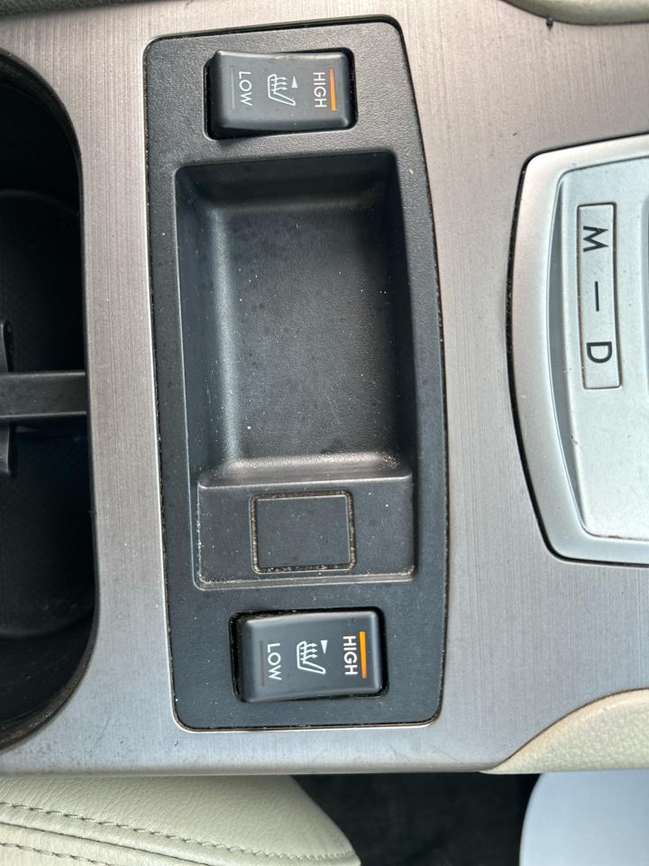 Subaru Outback 4dr Wgn H4 Auto 2.5i Limited 2013