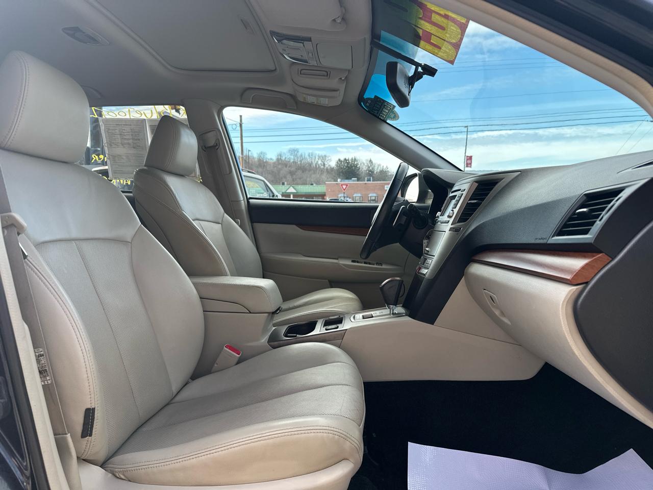 Subaru Outback 4dr Wgn H4 Auto 2.5i Limited 2013