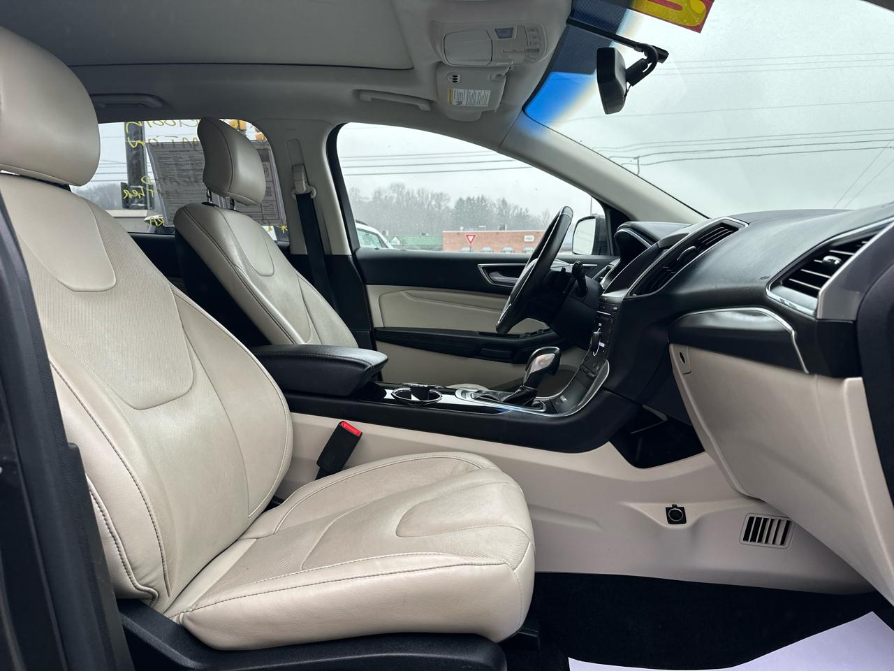 Ford Edge 4dr Titanium AWD 2016