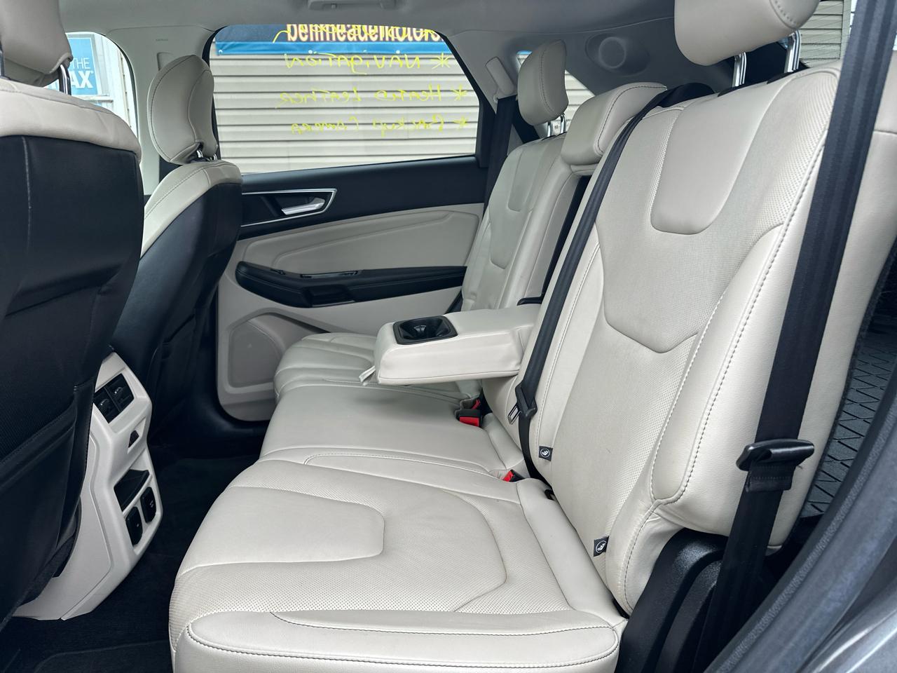 Ford Edge 4dr Titanium AWD 2016