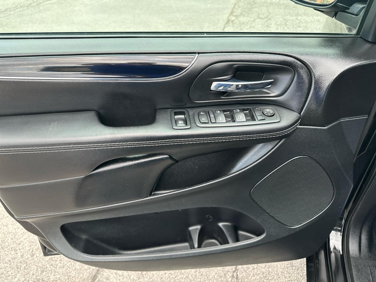 Dodge Grand Caravan SE Plus Wagon 2017