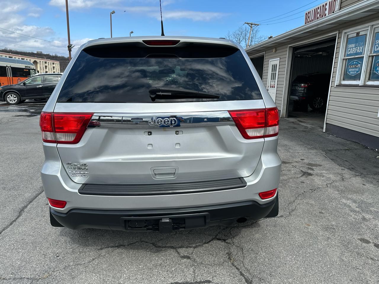 Jeep Grand Cherokee 4WD 4dr Laredo 2011