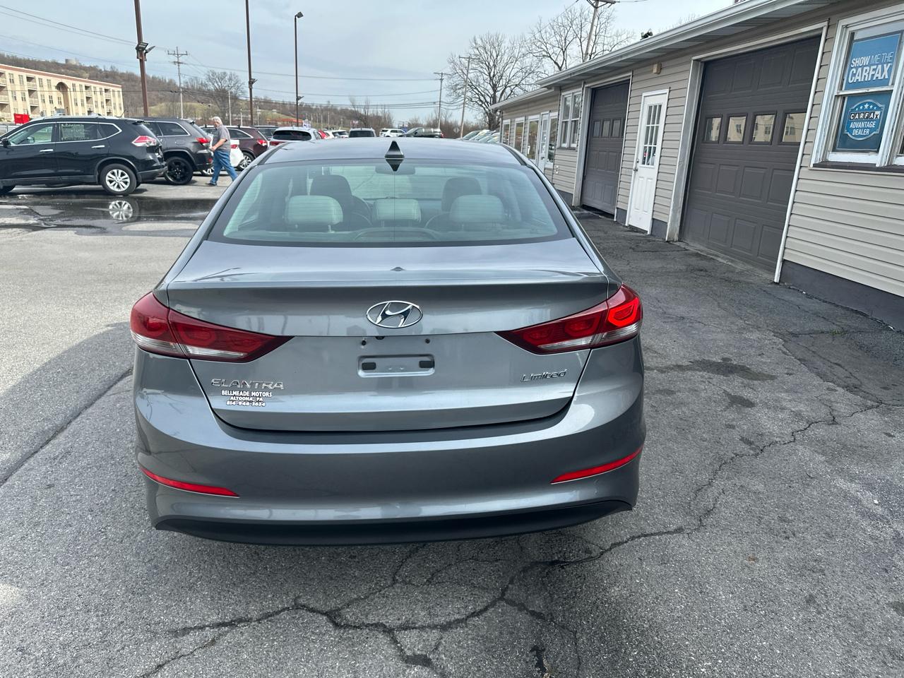 Hyundai Elantra Limited 2.0L Auto PZEV (Ulsan) *Ltd Avail* 2017