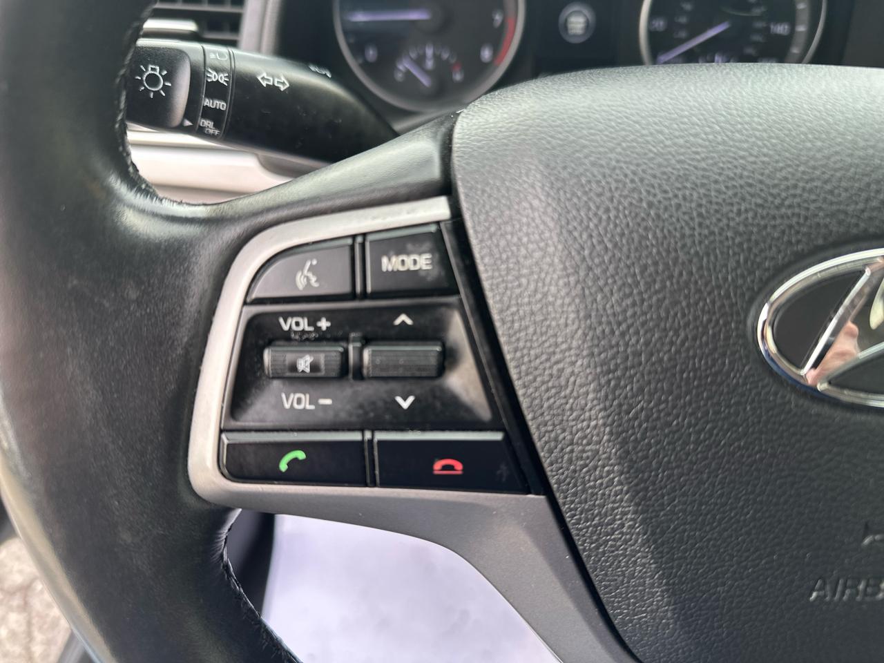 Hyundai Elantra Limited 2.0L Auto PZEV (Ulsan) *Ltd Avail* 2017