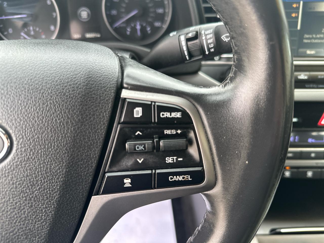 Hyundai Elantra Limited 2.0L Auto PZEV (Ulsan) *Ltd Avail* 2017