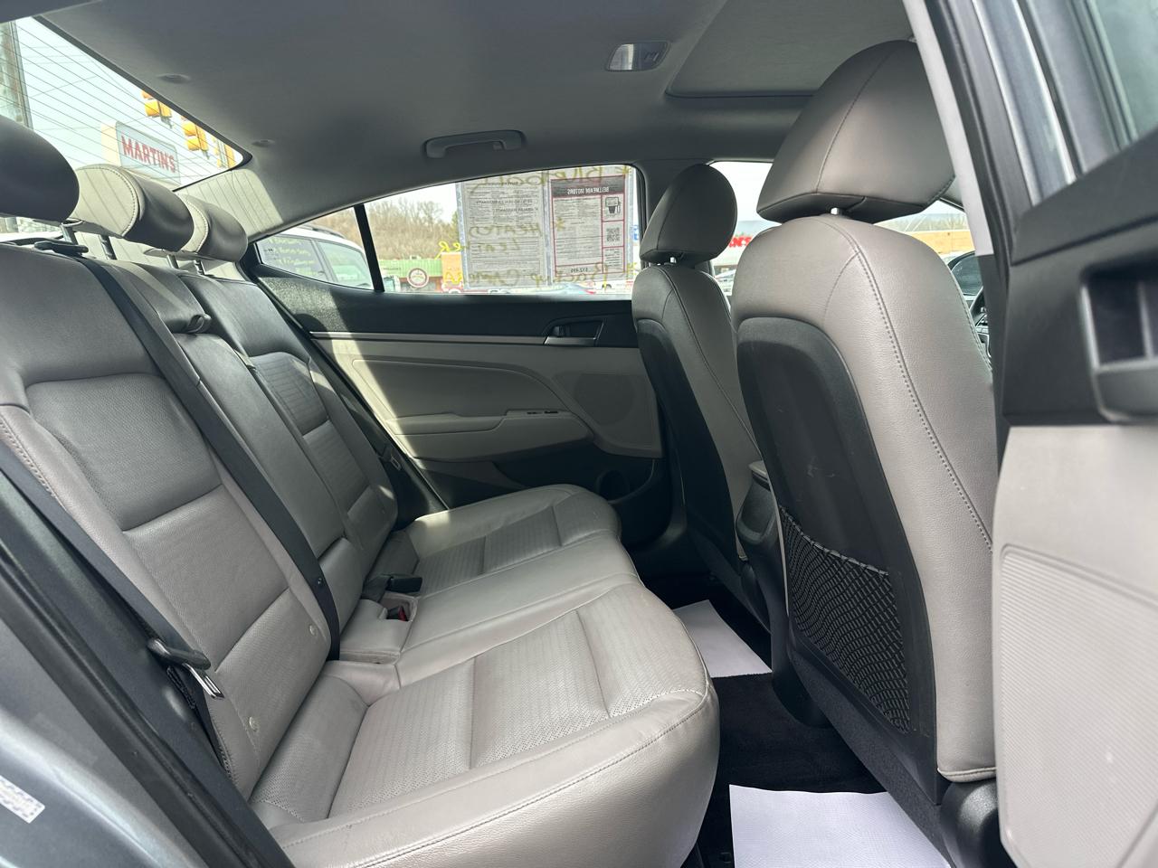 Hyundai Elantra Limited 2.0L Auto PZEV (Ulsan) *Ltd Avail* 2017