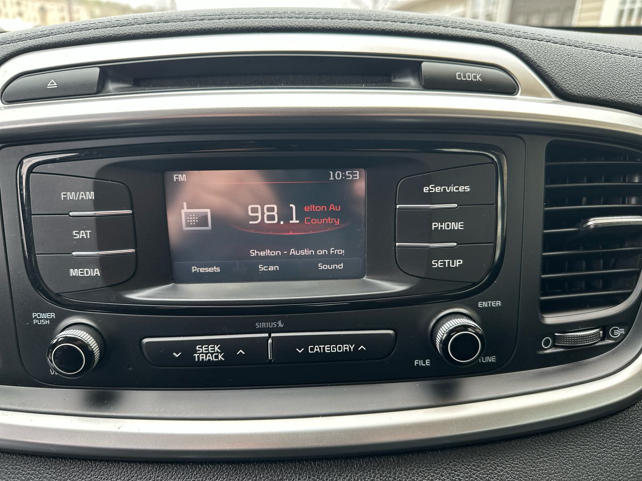 Kia Sorento AWD 4dr 2.4L LX 2016