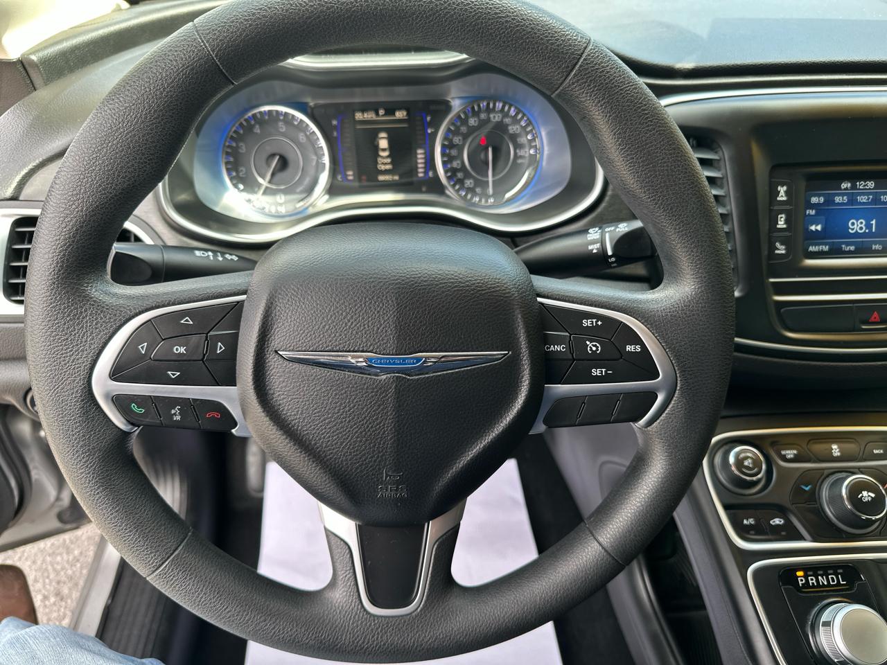 Chrysler 200 4dr Sdn Limited FWD 2015