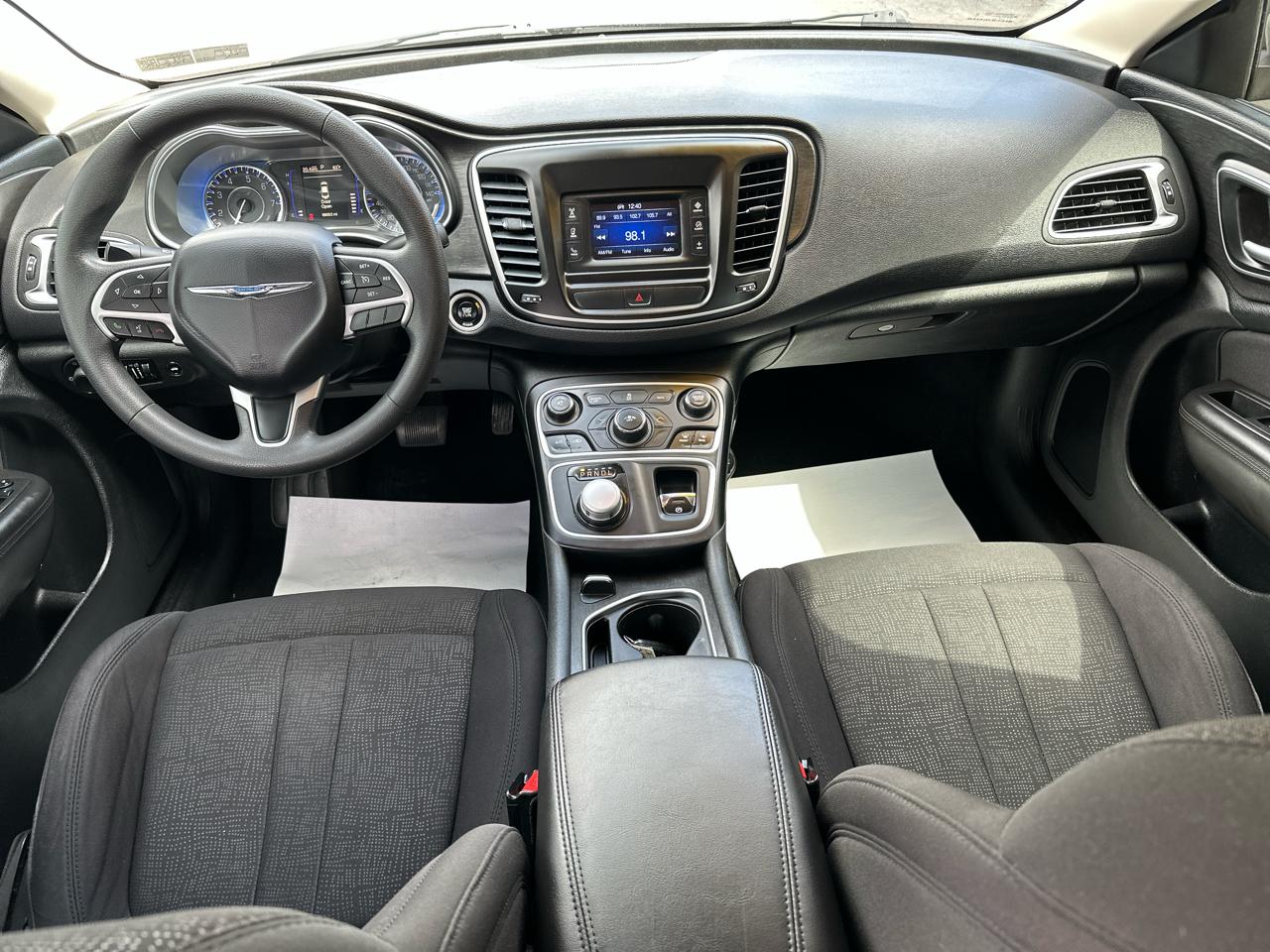 Chrysler 200 4dr Sdn Limited FWD 2015