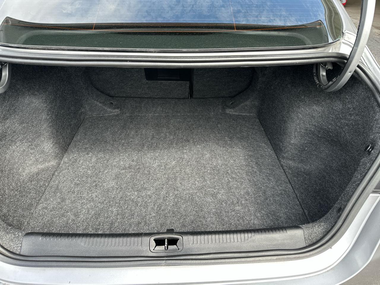 Chrysler 200 4dr Sdn Limited FWD 2015