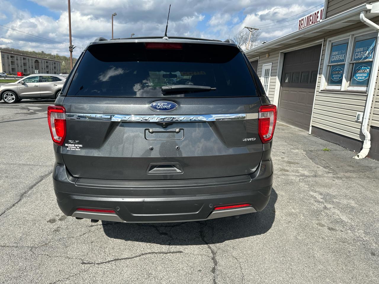 Ford Explorer XLT 4WD 2019