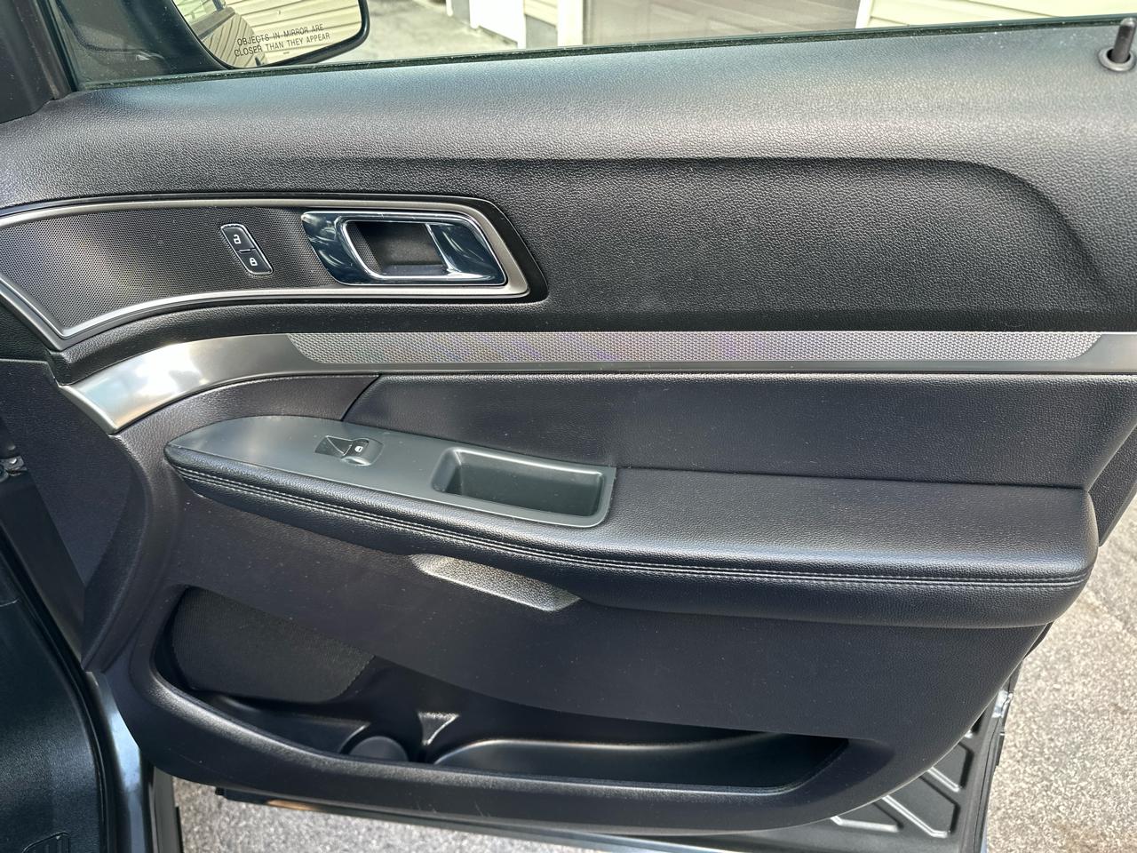 Ford Explorer XLT 4WD 2019