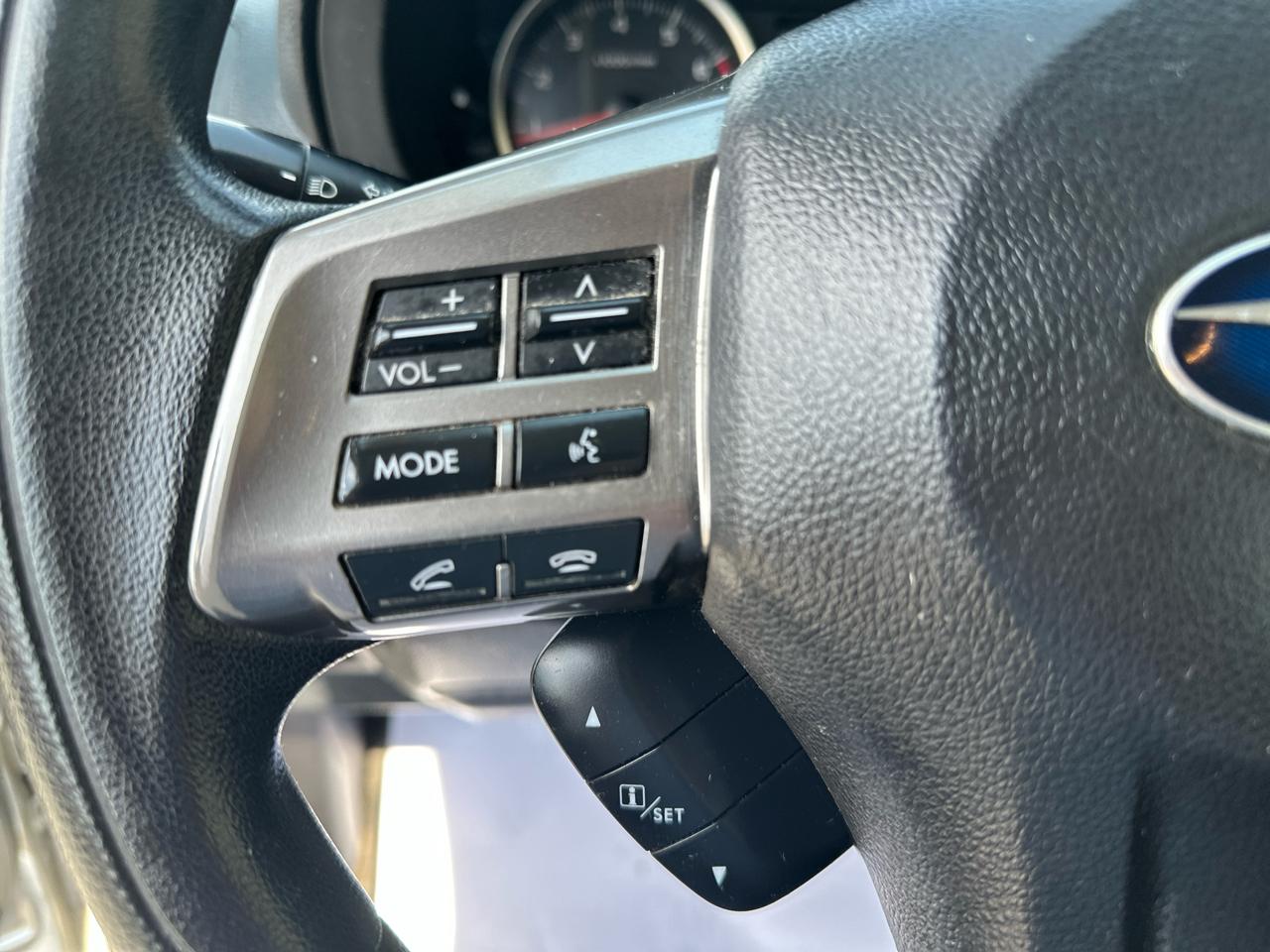 Subaru Forester 4dr CVT 2.5i PZEV 2015