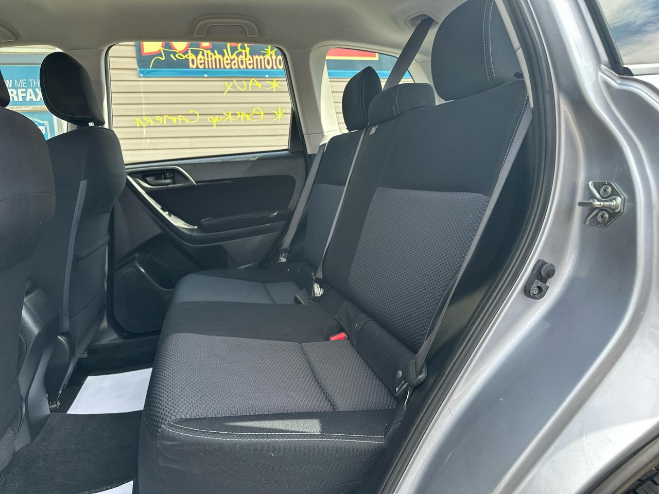 Subaru Forester 4dr CVT 2.5i PZEV 2015