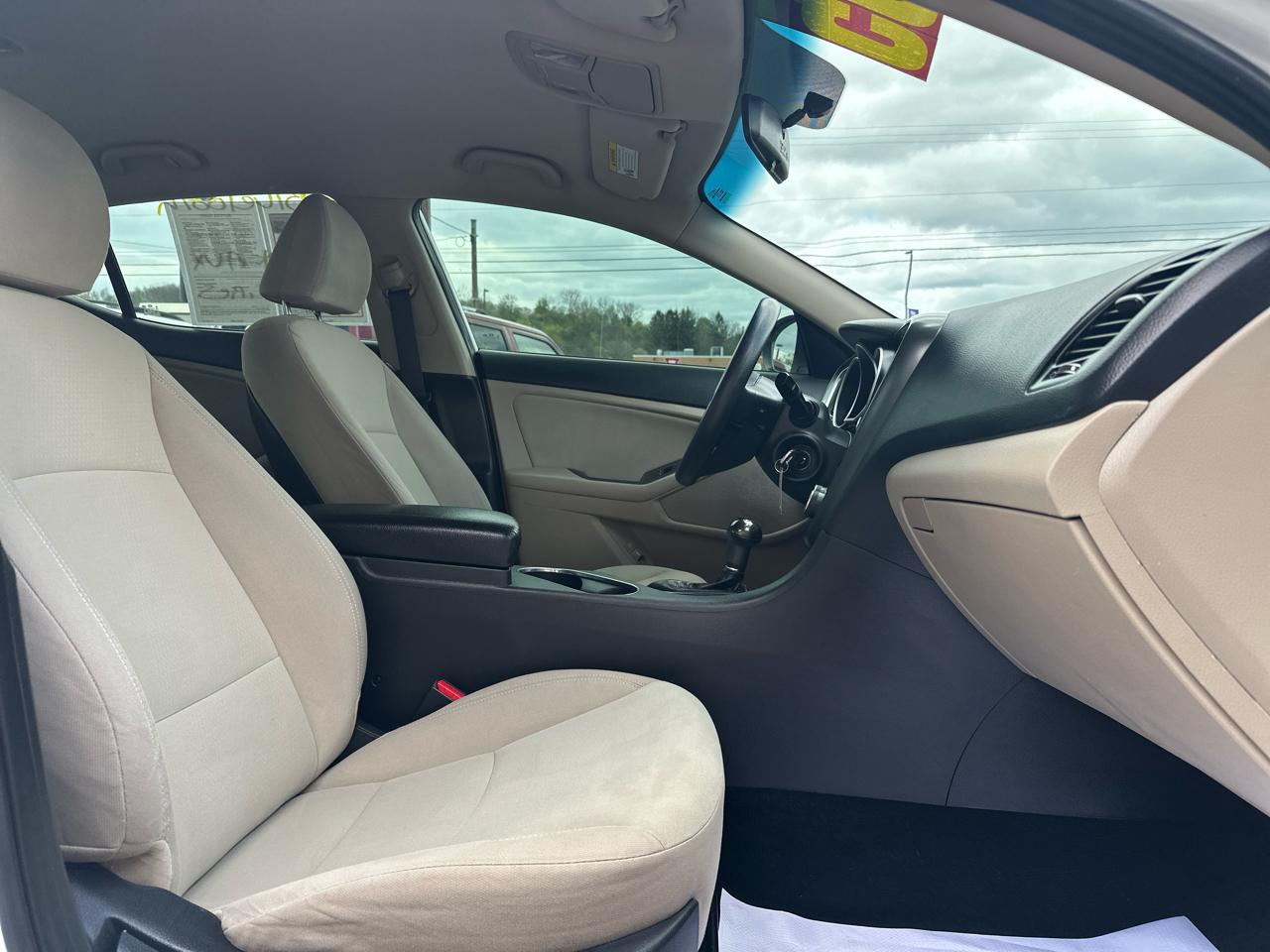 Kia Optima 4dr Sdn LX 2015