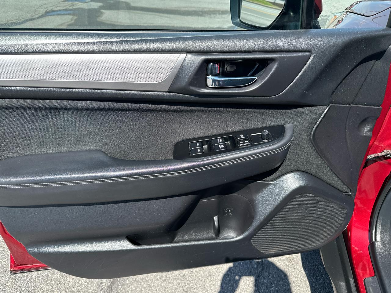 Subaru Outback 4dr Wgn 2.5i Premium PZEV 2016