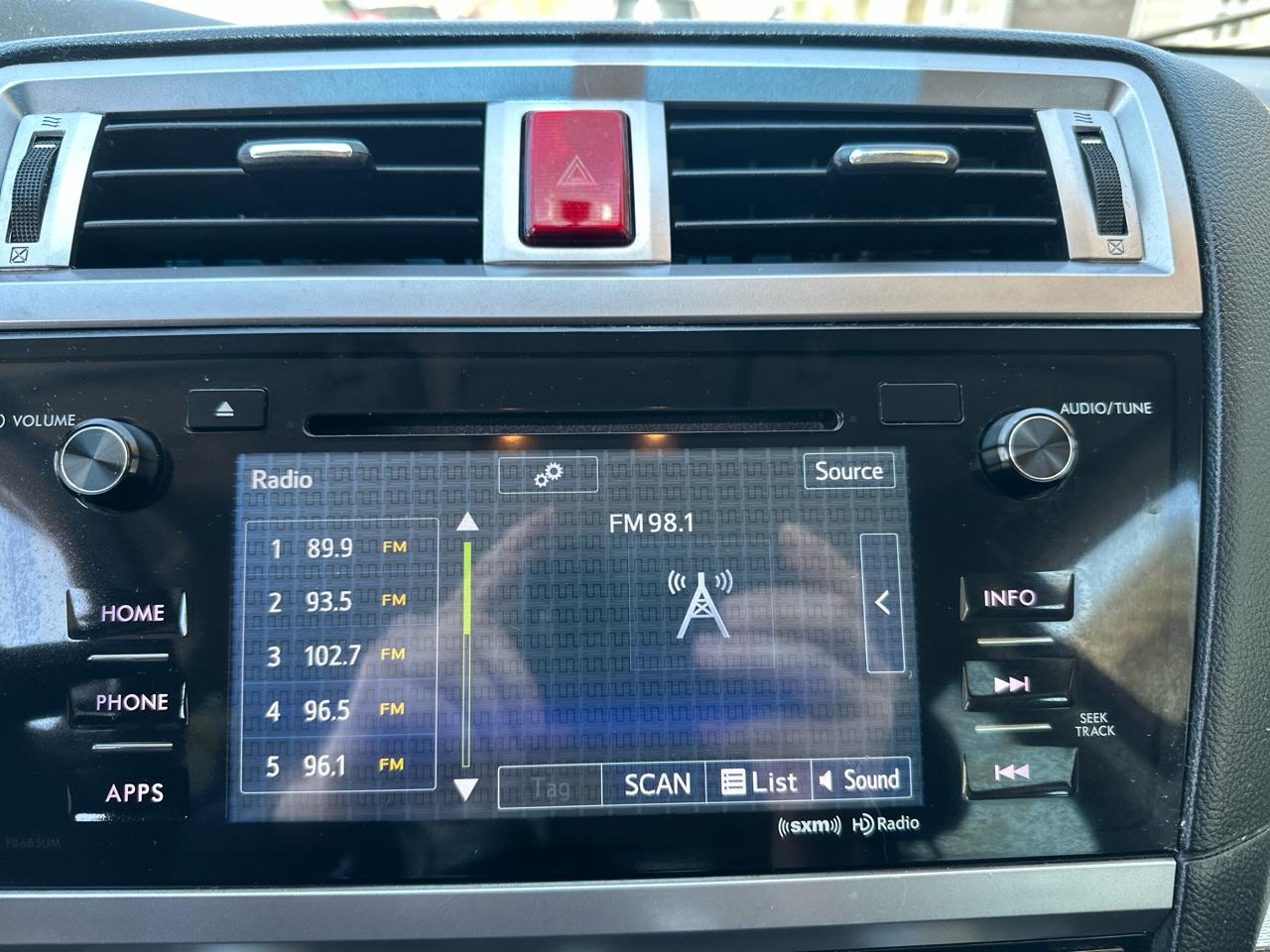 Subaru Outback 4dr Wgn 2.5i Premium PZEV 2016