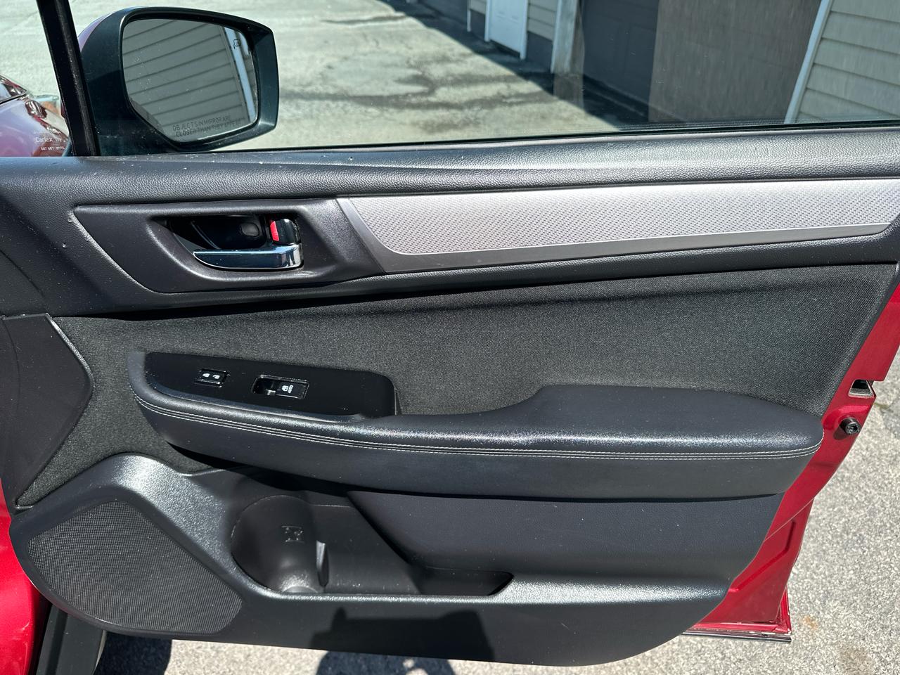 Subaru Outback 4dr Wgn 2.5i Premium PZEV 2016