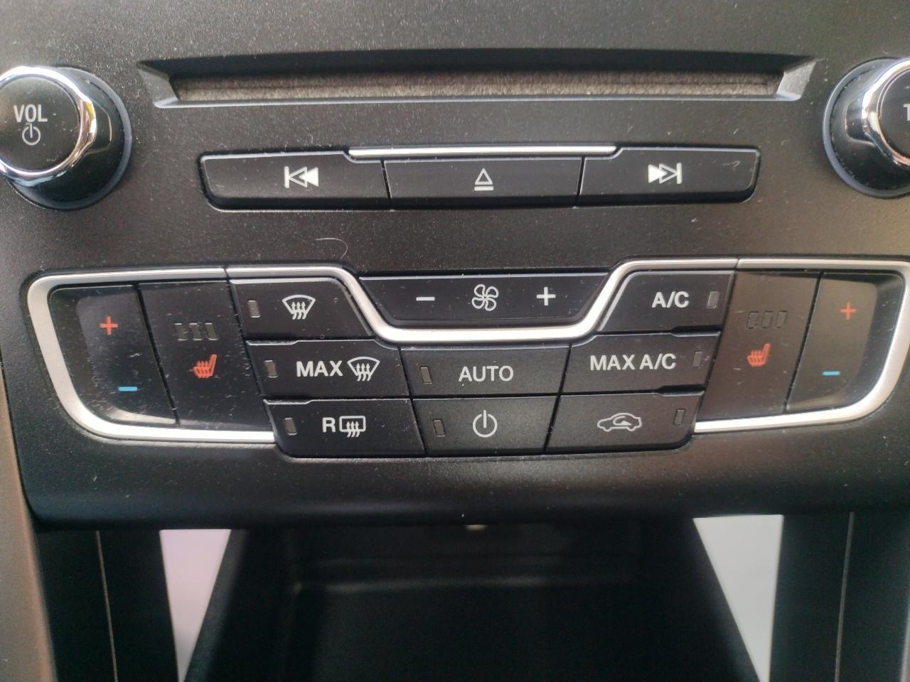 Ford Fusion SE AWD 2017