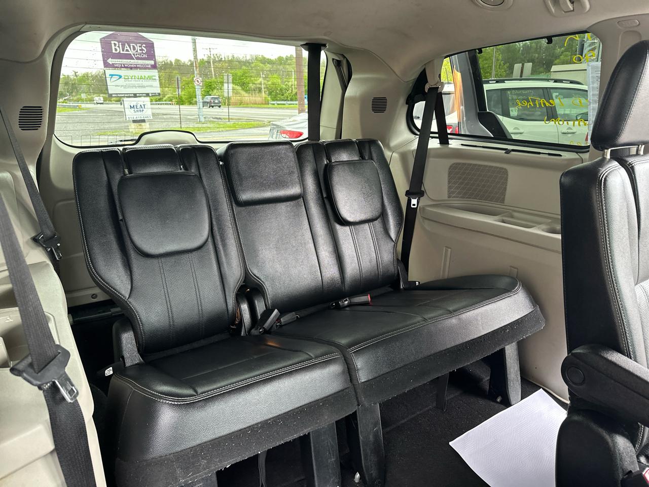 Chrysler Town & Country 4dr Wgn Touring-L 2013