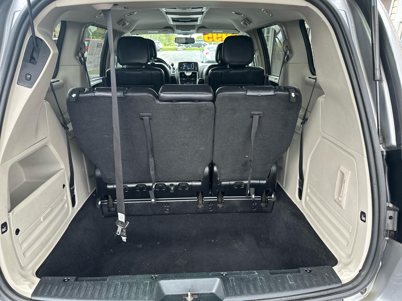 Chrysler Town & Country 4dr Wgn Touring-L 2013